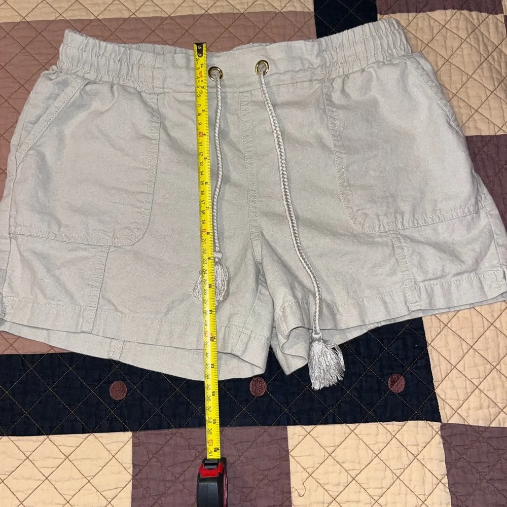 Cato Women's Light Gray Cargo Shorts - Picture 2 of 5